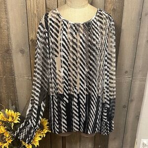 ST. JOHN Sheer Silk Chiffon Longsleeve Pleated Blouse Top | Size Medium